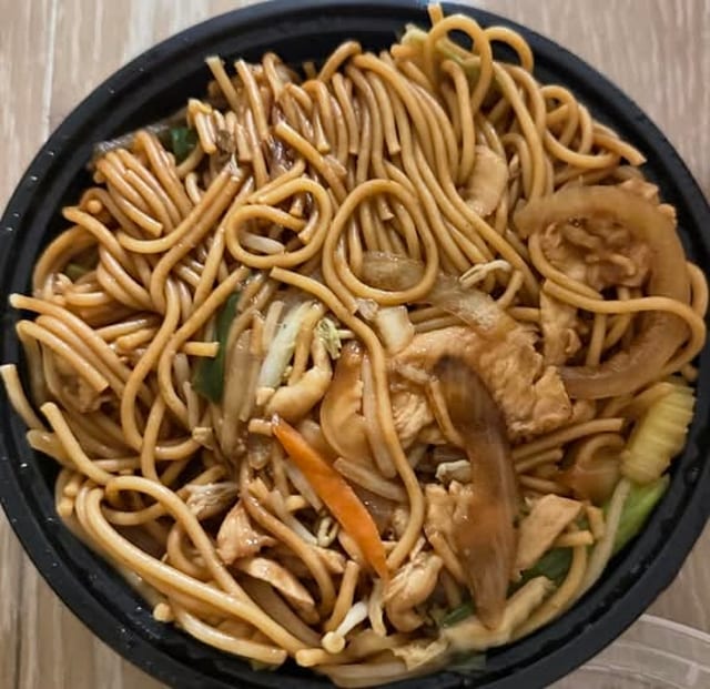 Chicken Lo Mein Party Tray.