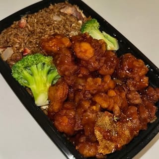 Dinner Cashew Chicken Combination Platter