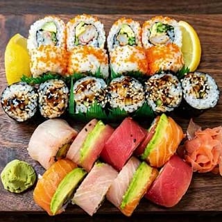 Wild & Sexy Roll Combo Plate